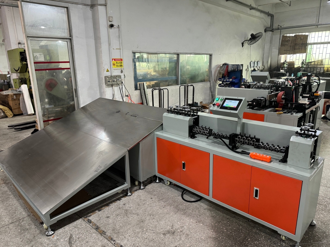 Efisiensi Tinggi Nylon Mesh Filter Inner Support Frame Forming Machine Operasi sederhana